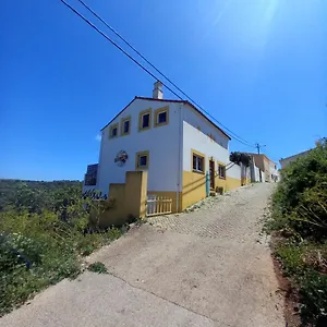 Vandrarhem On The Hill Raposeira (Faro)
