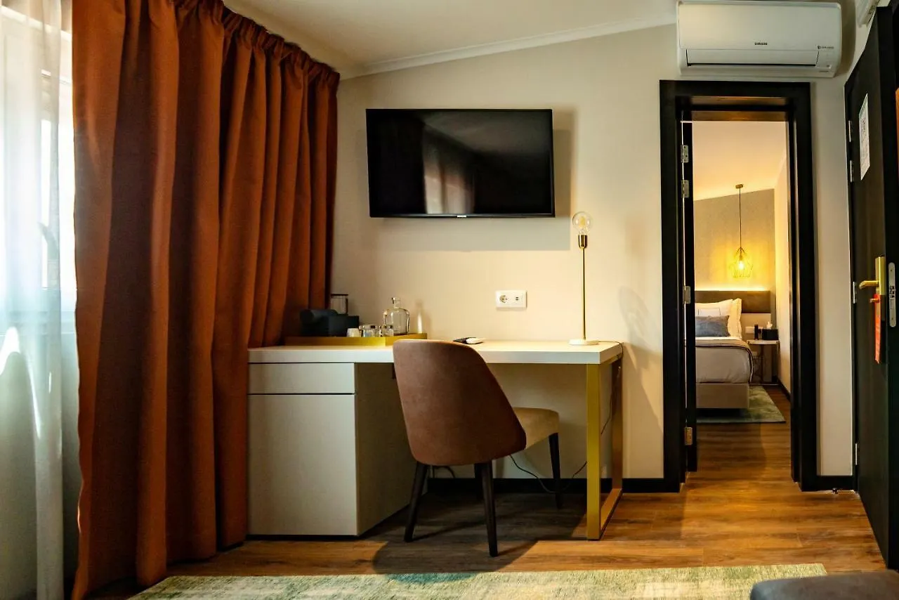 Duplo Charme Boutique Hotel Lissabon 3*,